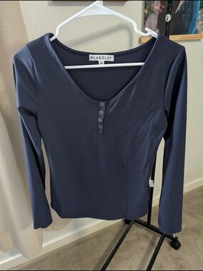 Women's Navy Ribbed Henley Long-Sleeve Top